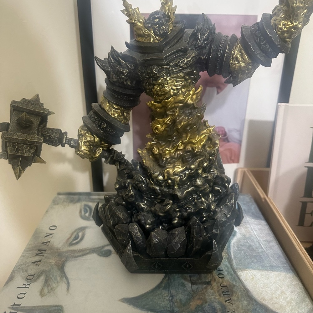 Statue